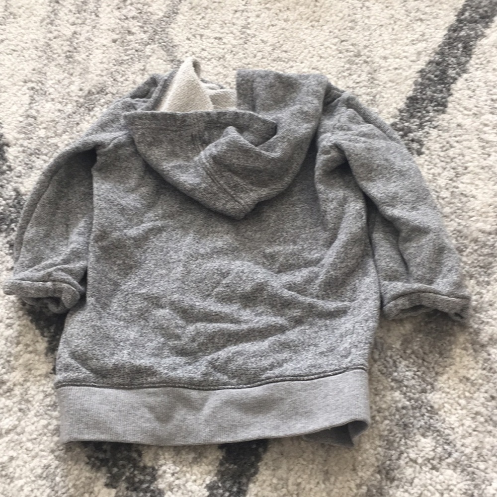 ⚡️$4 FLASH SALE⚡️ Sweatshirt Gray Baby Gap 2T - Picture 8 of 8